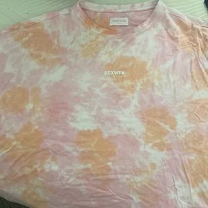 Oversized Sarah’s day with white fox collab pink shirt